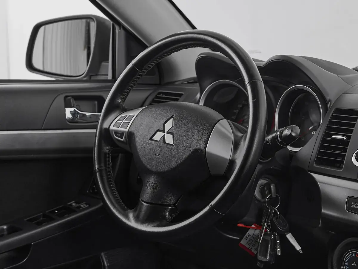 Mitsubishi Lancer