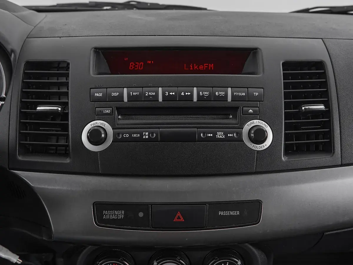 Mitsubishi Lancer
