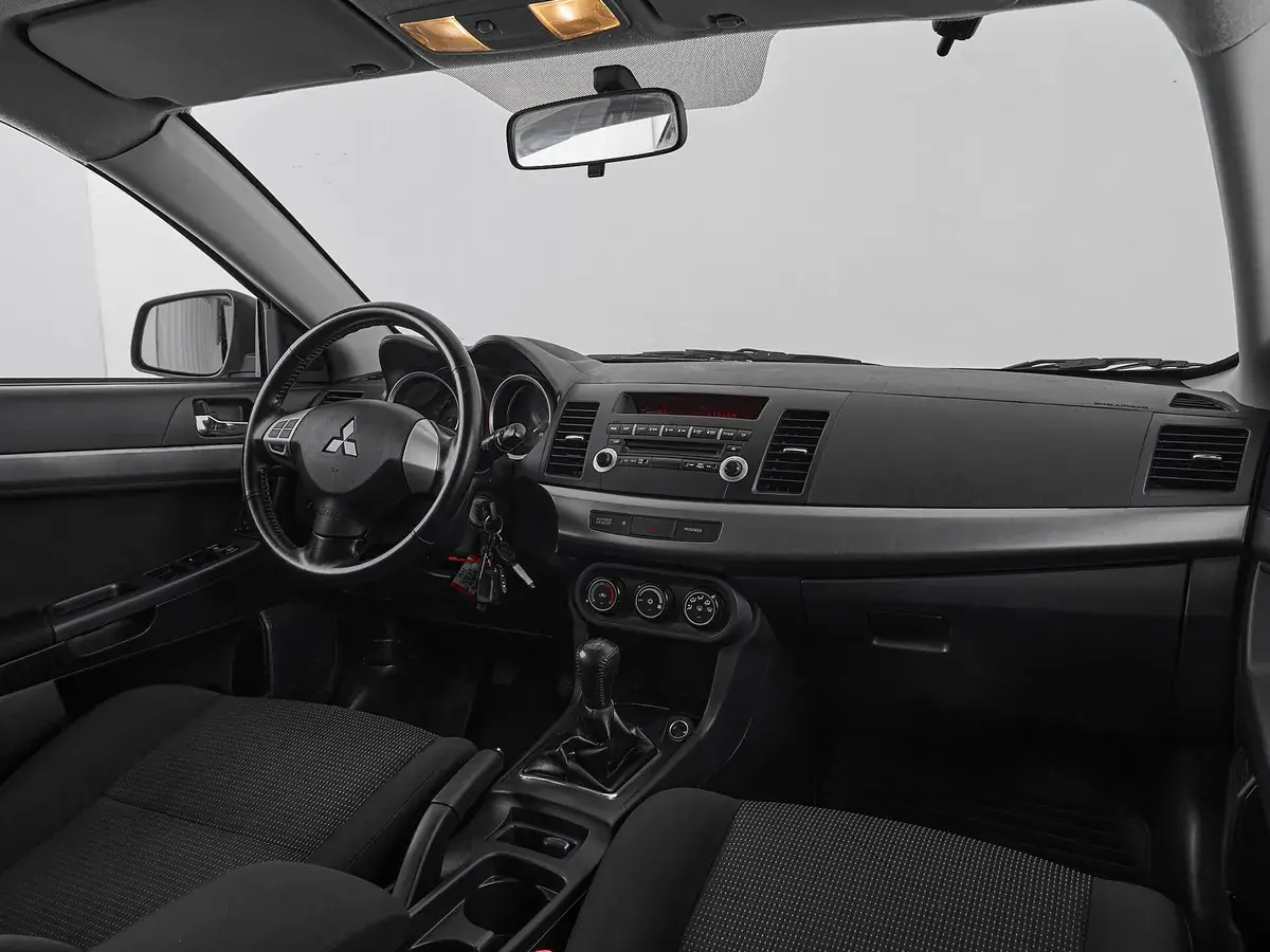 Mitsubishi Lancer
