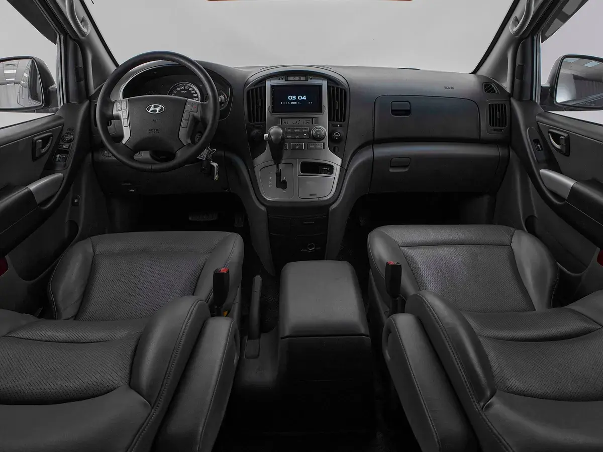 Hyundai Grand Starex