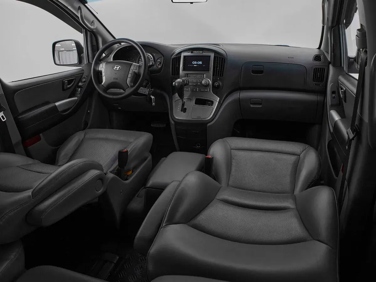 Hyundai Grand Starex