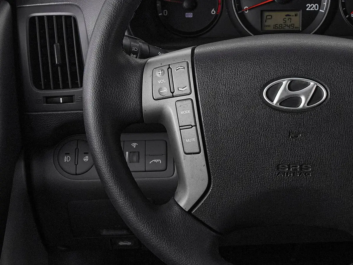 Hyundai Grand Starex