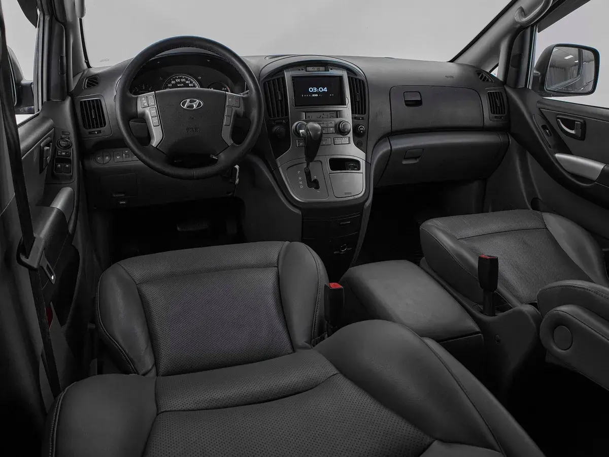 Hyundai Grand Starex