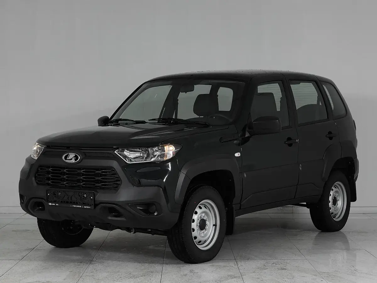 Lada Niva Travel
