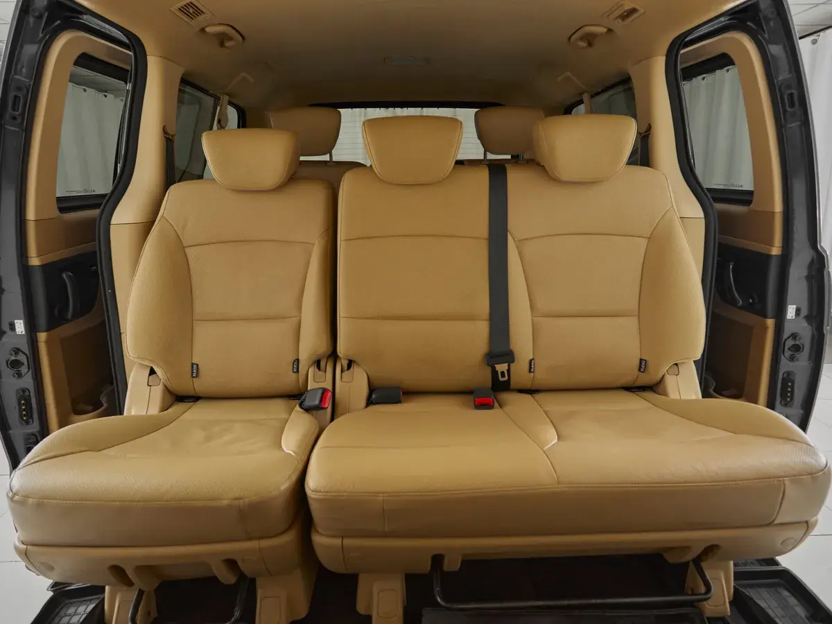 Hyundai H-1