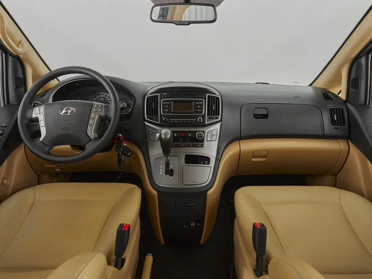 Hyundai H-1