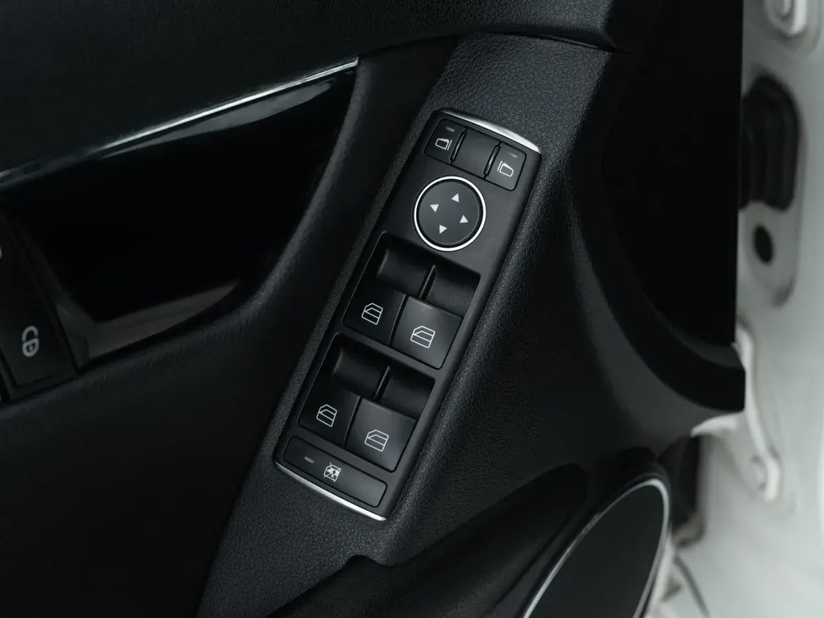 Mercedes benz C-Класс