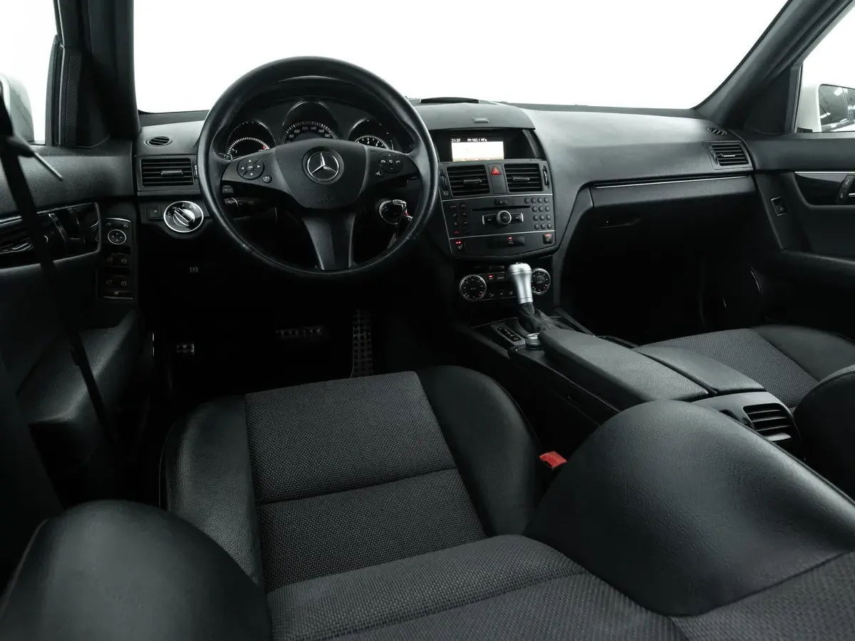 Mercedes benz C-Класс