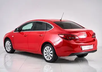 Opel Astra Вид 4