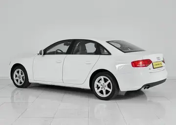 Audi A4 Вид 4