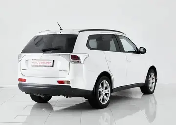 Mitsubishi Outlander Вид 4