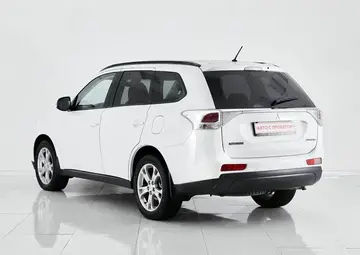 Mitsubishi Outlander Вид 5