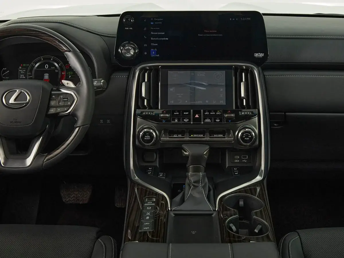 Lexus LX