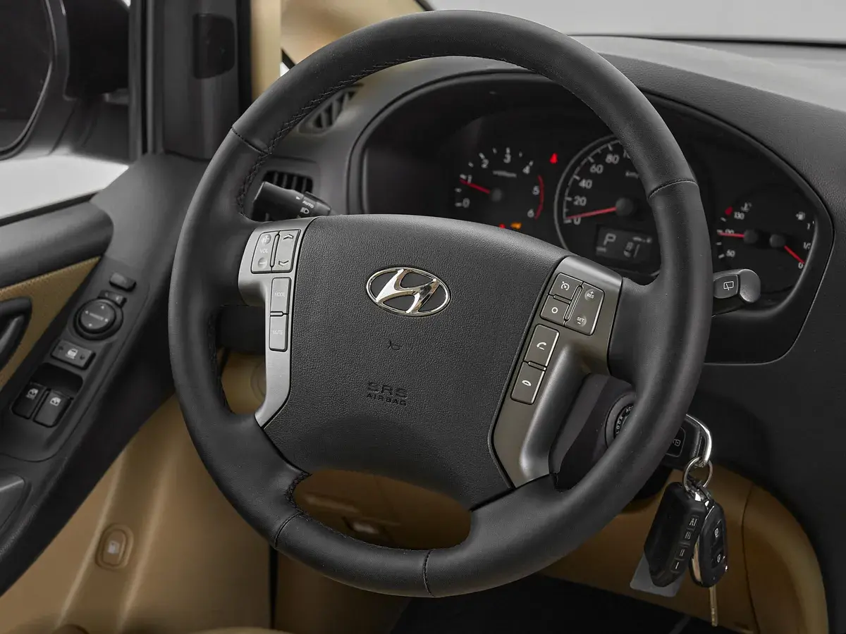 Hyundai H-1