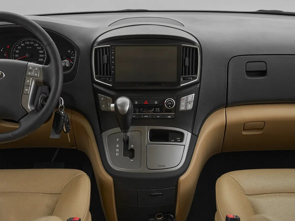 Hyundai H-1