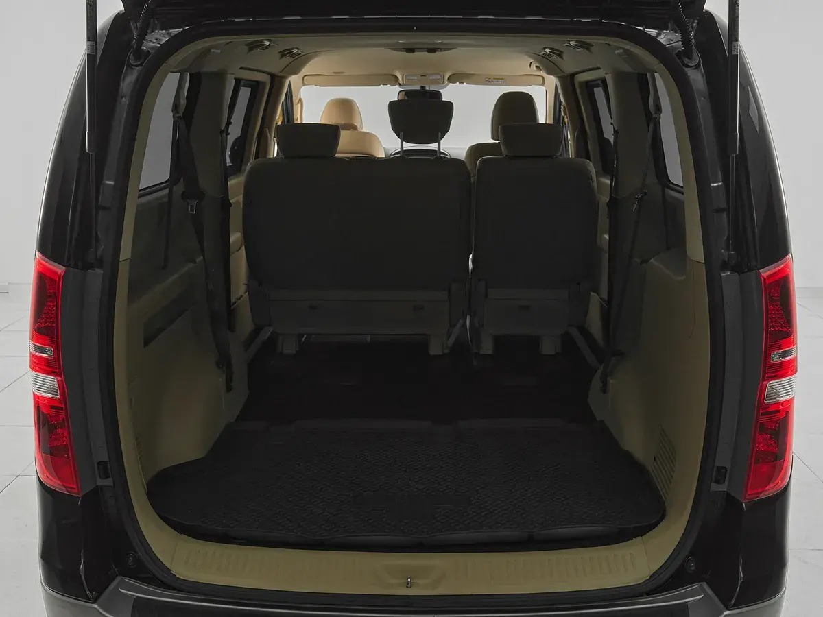 Hyundai H-1