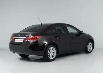 Chevrolet Cruze Вид 4