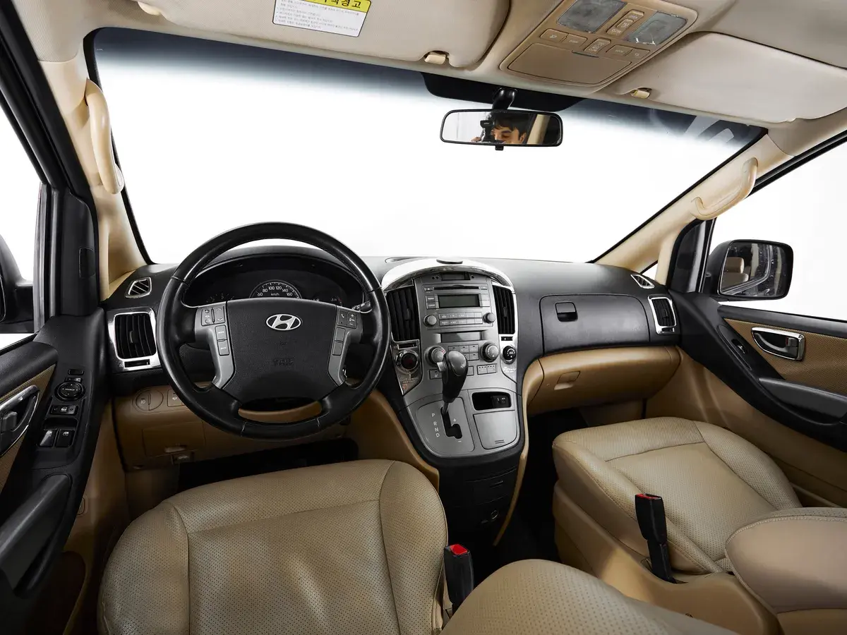 Hyundai Grand Starex