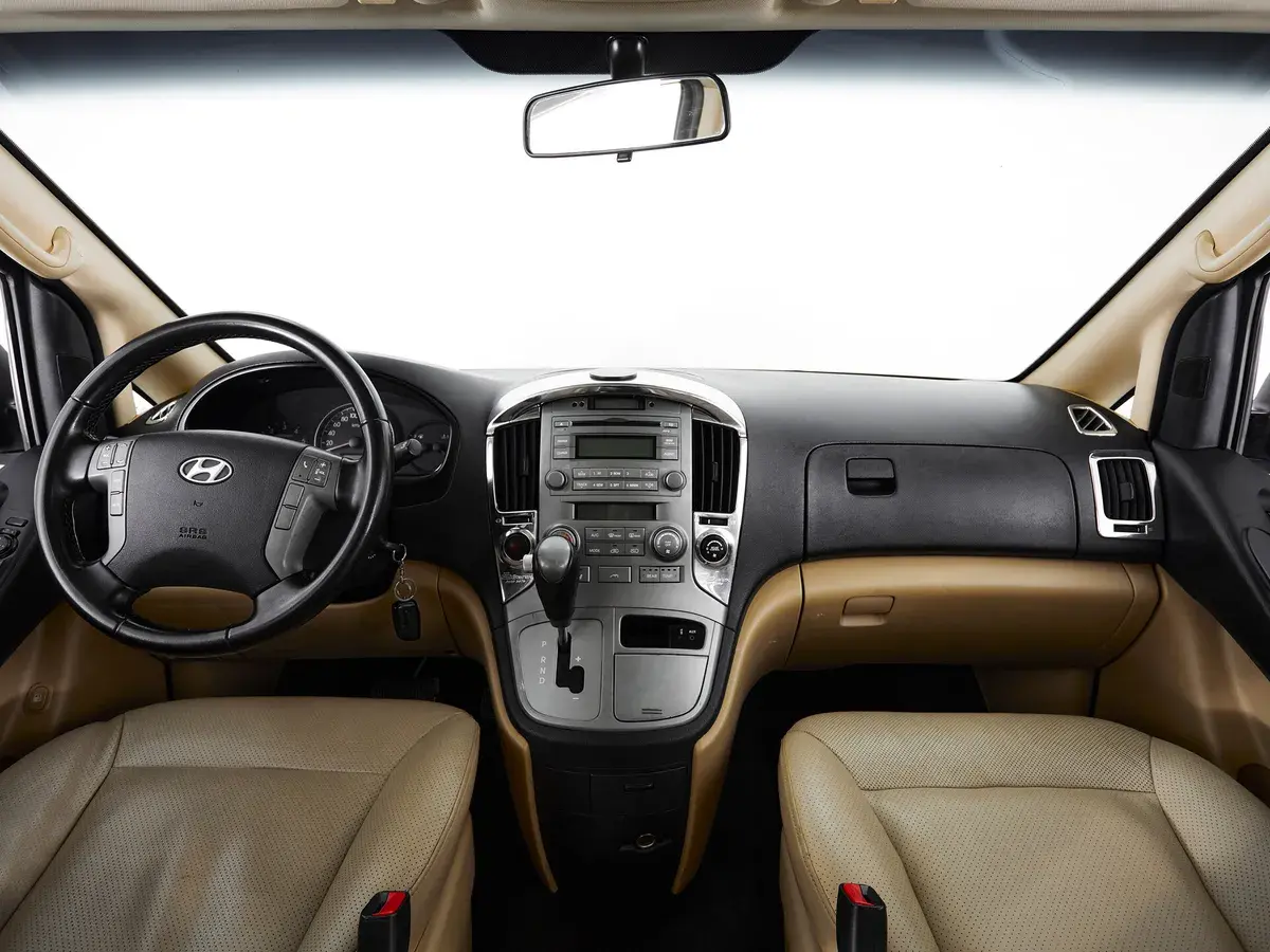 Hyundai Grand Starex