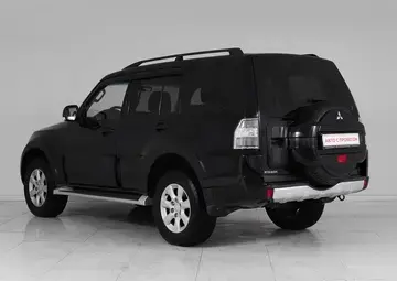 Mitsubishi Pajero Вид 4