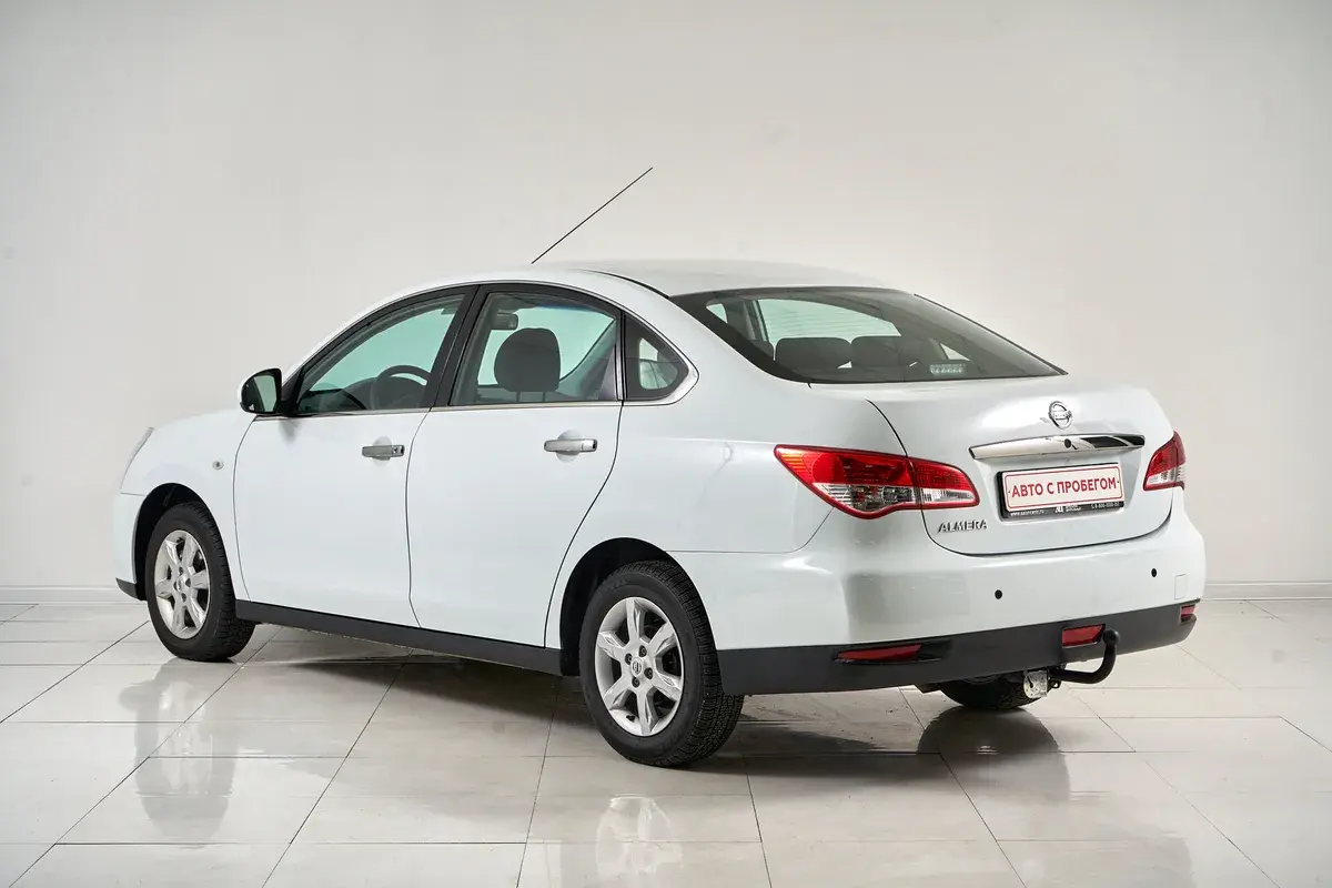 Nissan Almera