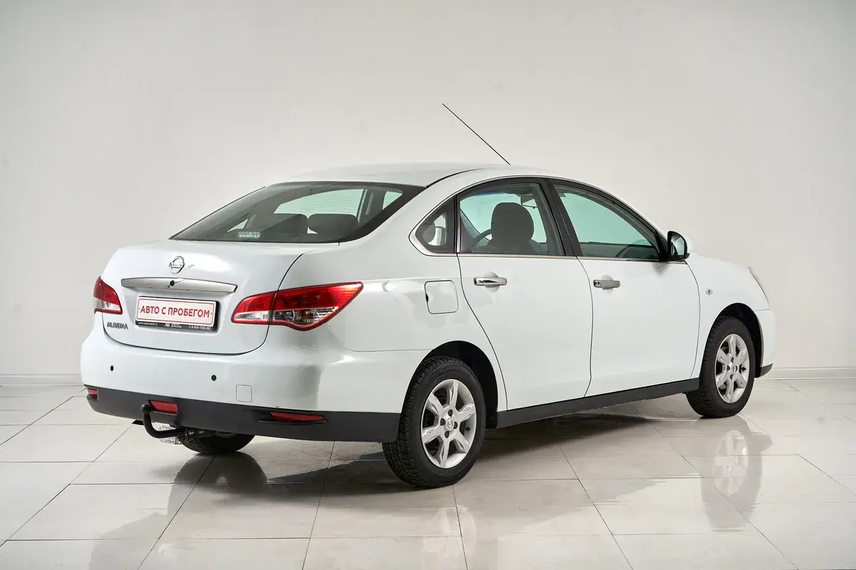 Nissan Almera