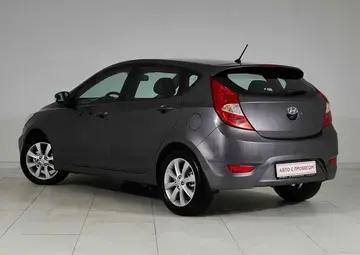 Hyundai Solaris Вид 4
