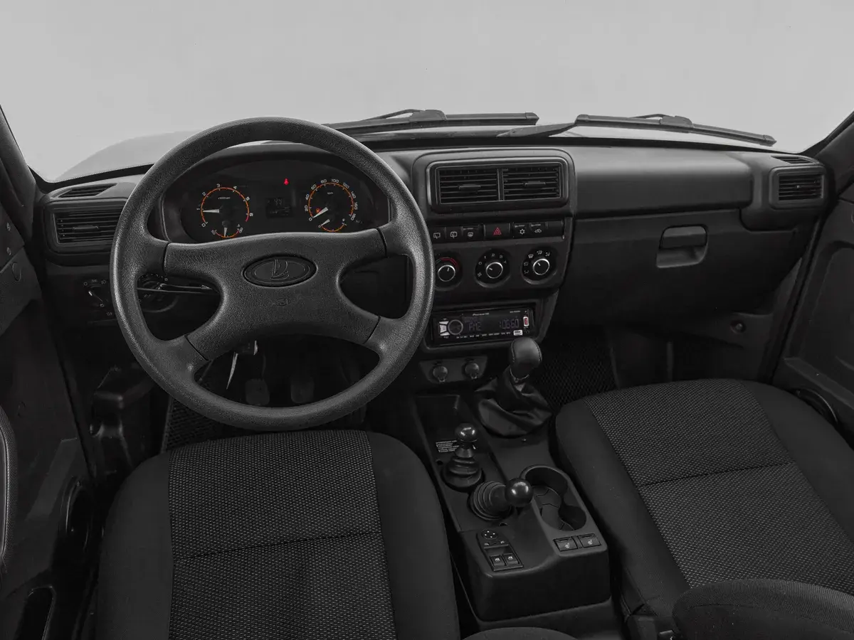 Lada Niva Legend