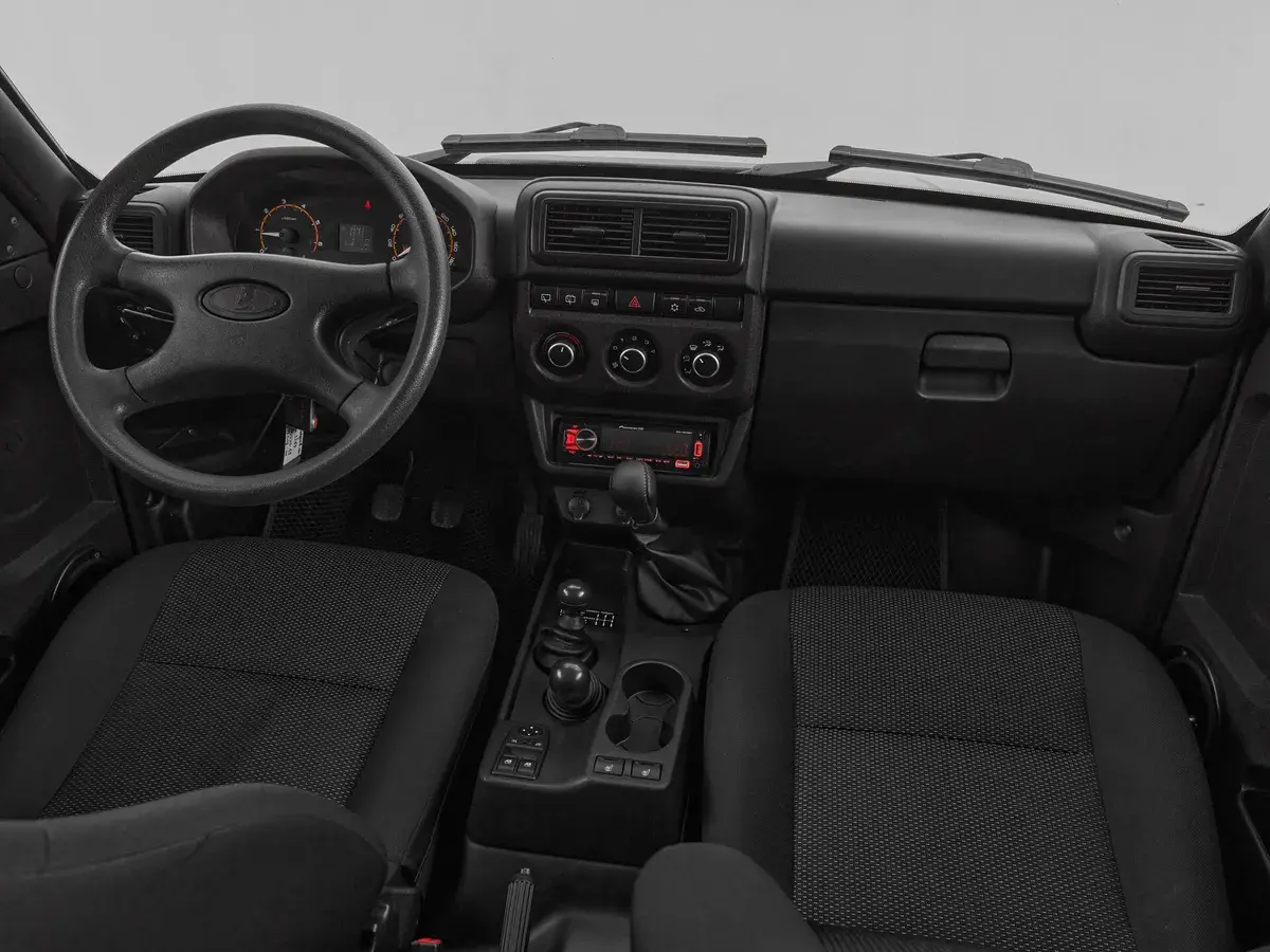 Lada Niva Legend