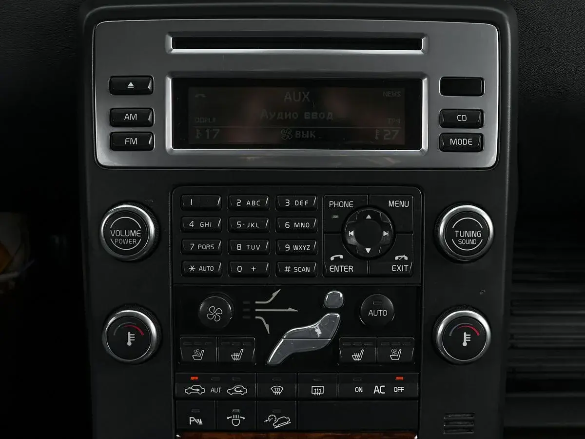 Volvo XC70