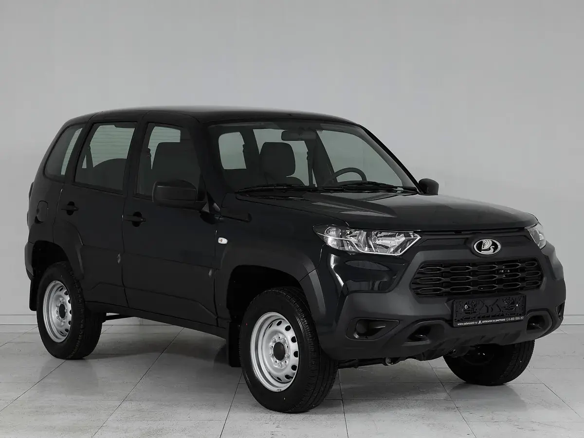 Lada Niva Travel