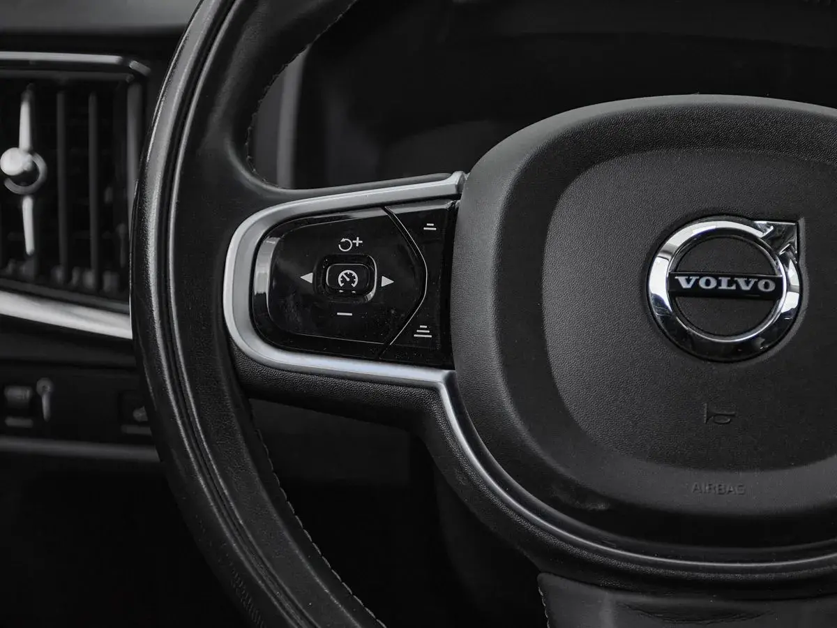 Volvo V90 Cross Country