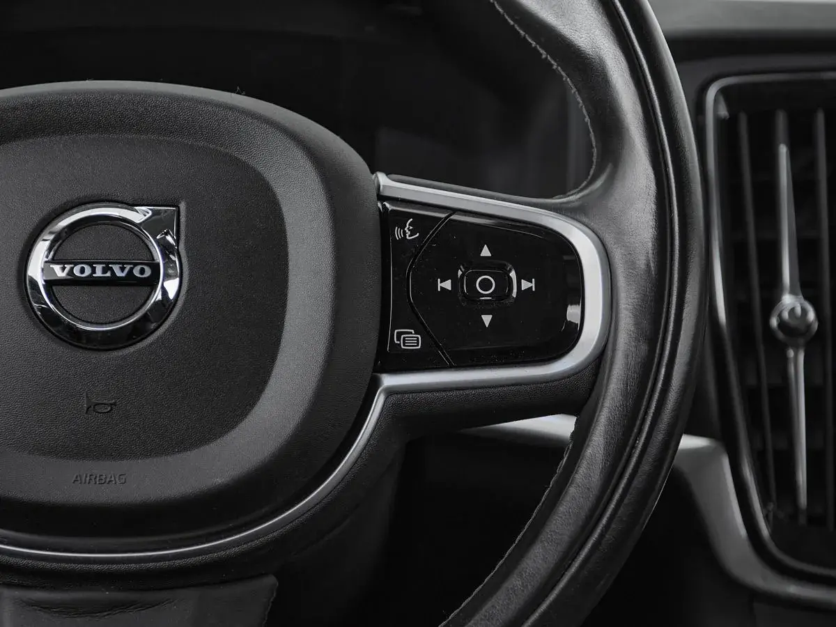 Volvo V90 Cross Country
