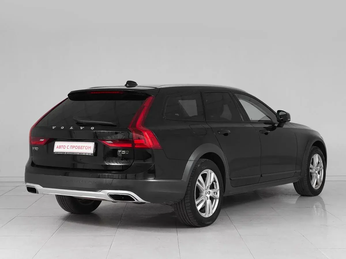 Volvo V90 Cross Country