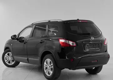 Nissan Qashqai+2 Вид 4