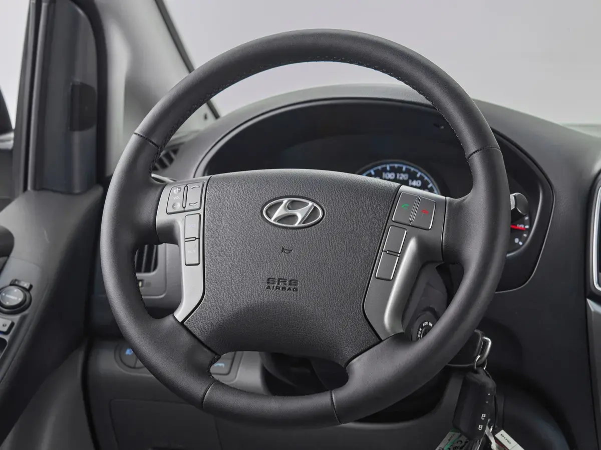 Hyundai H-1