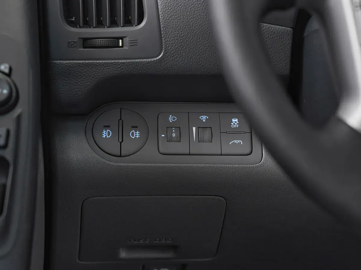 Hyundai H-1