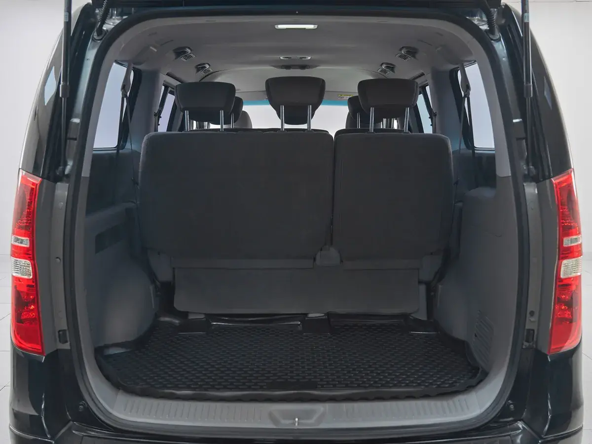 Hyundai H-1