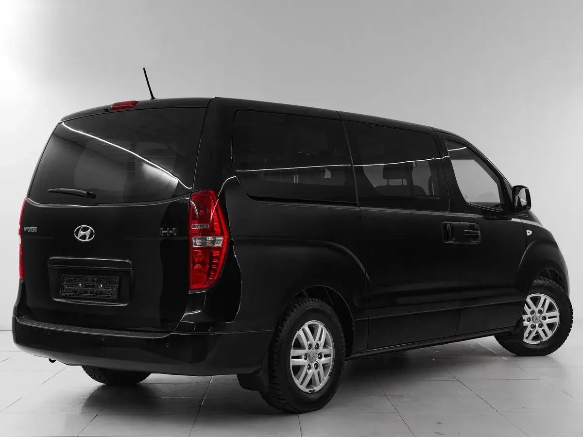 Hyundai H-1