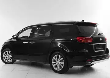 Kia Carnival Вид 4