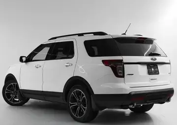 Ford Explorer Вид 4