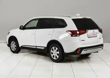 Mitsubishi Outlander Вид 2