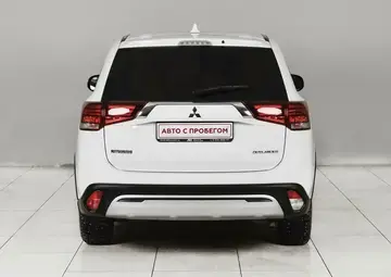 Mitsubishi Outlander Вид 4