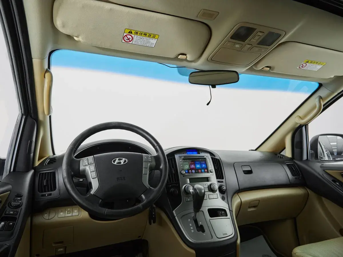 Hyundai Grand Starex