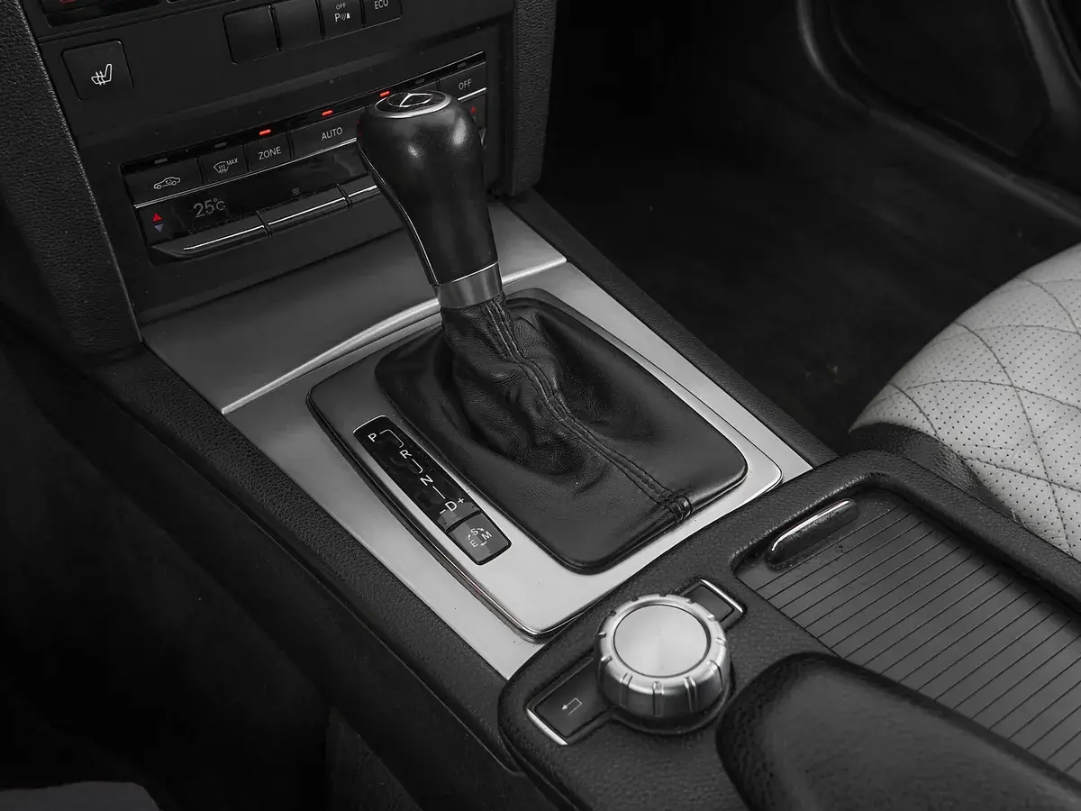 Mercedes benz E-Класс