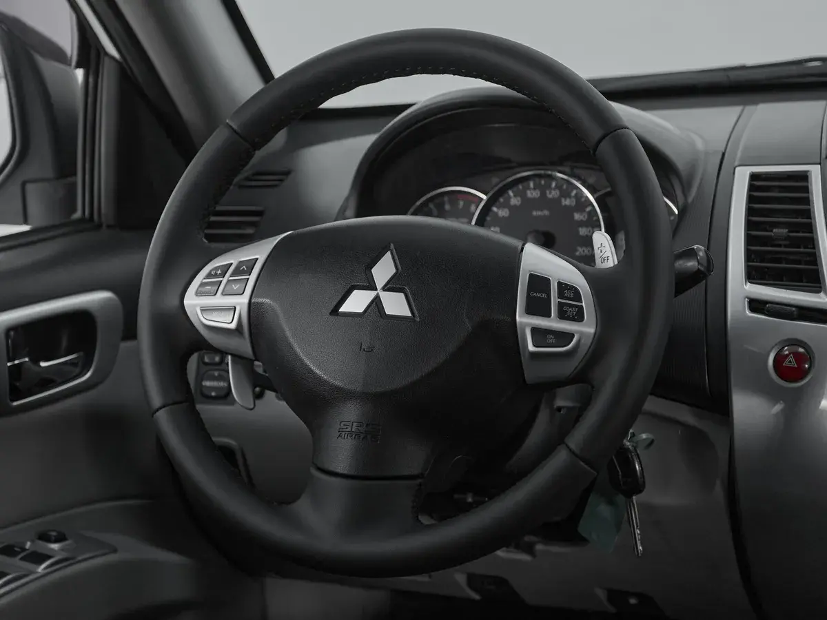 Mitsubishi Pajero Sport