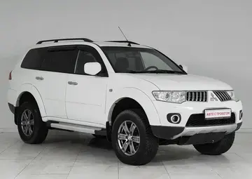 Mitsubishi Pajero Sport Вид 3