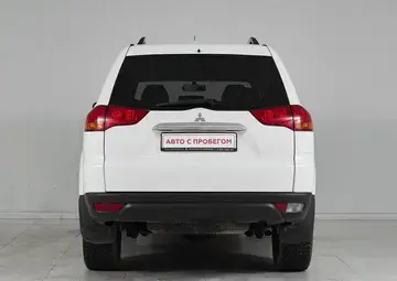 Mitsubishi Pajero Sport Вид 5