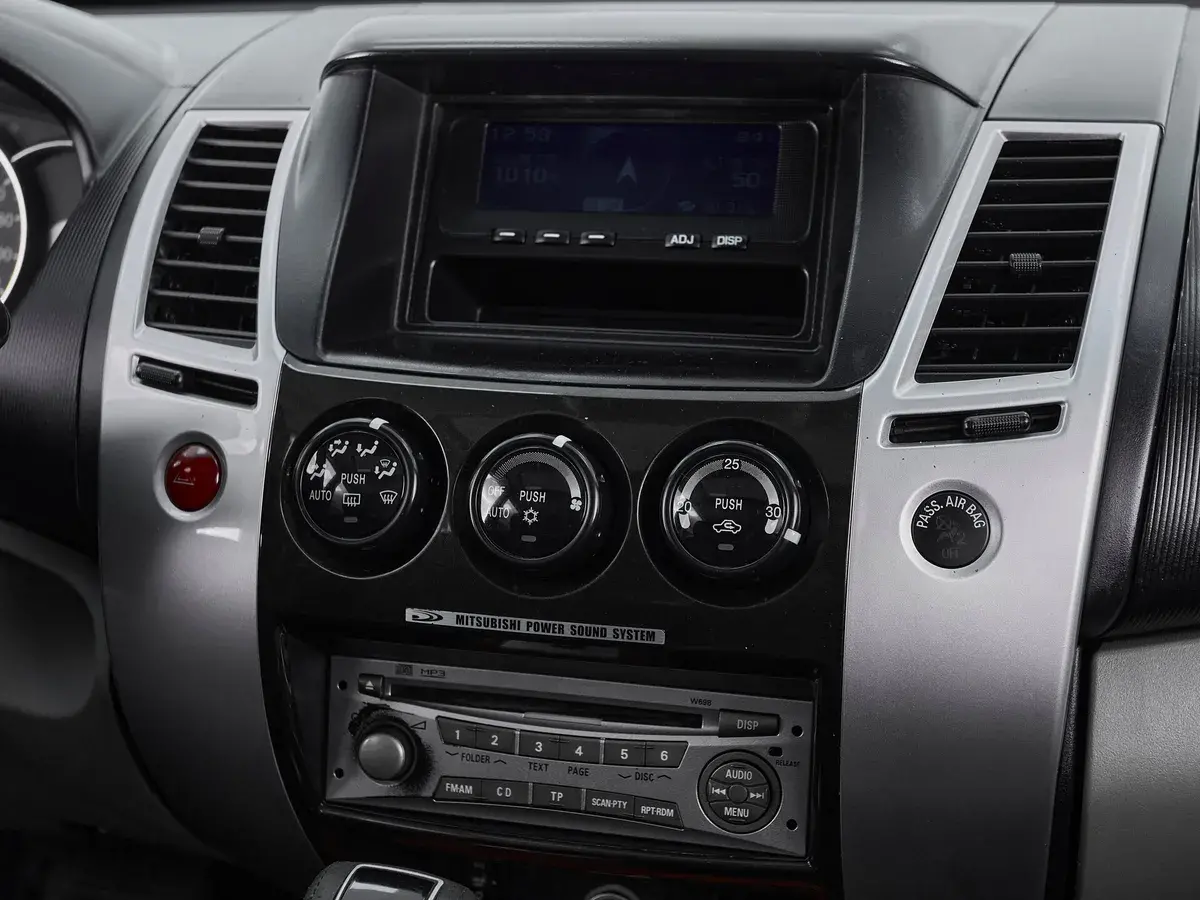 Mitsubishi Pajero Sport