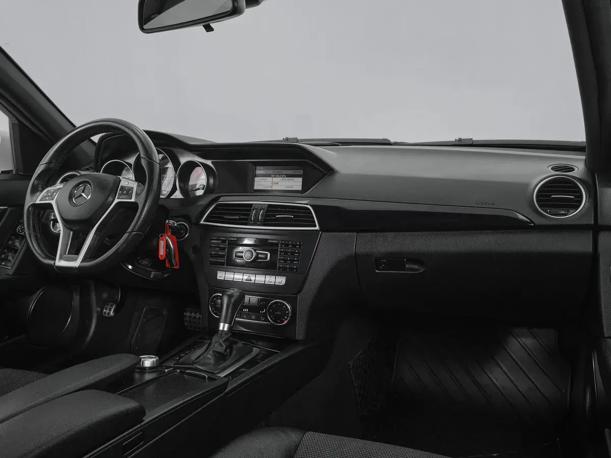 Mercedes benz C-Класс